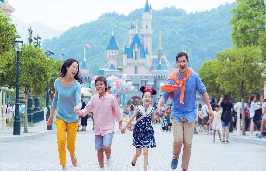 Top 4 Family Travel Experiences in Hong Kong