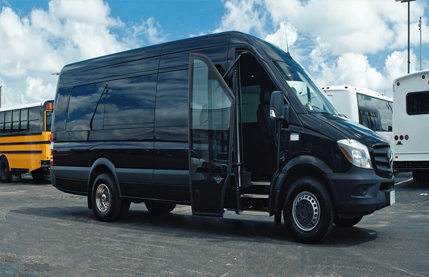 Alkhail Transport’s Luxury Vans: Crafting Memorable Journeys